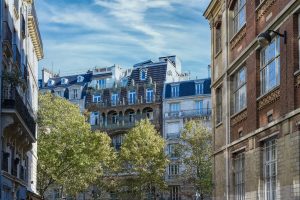 Onde se hospedar em Paris barato metro Paris